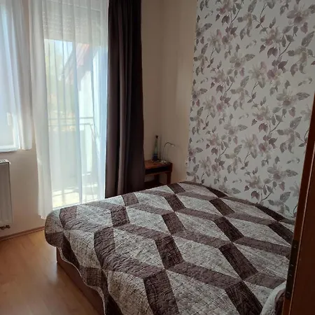 Apartment Larix *